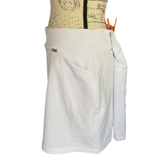 Greg Norman White 4 Way Stretch Skort Size X-Large NWOT - Picture 2 of 5
